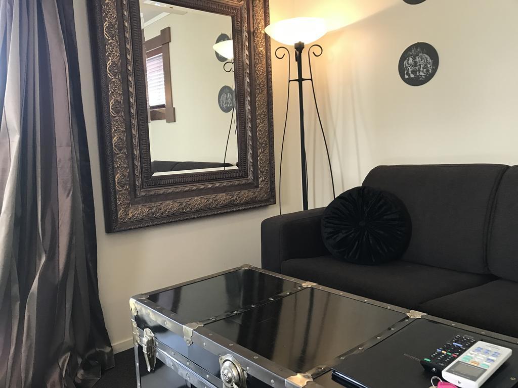 Отель Cambridge Coach House Экстерьер фото